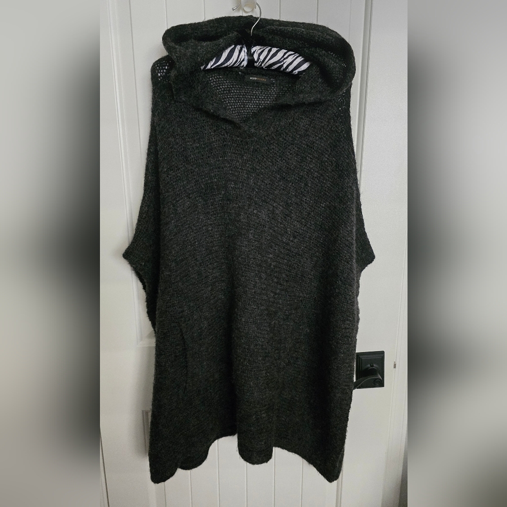 BCBGMaxAzria Charcoal Knit